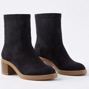 NEW! LOFT Faux Suede Black Ankle Boots Booties- Size 7 1/2